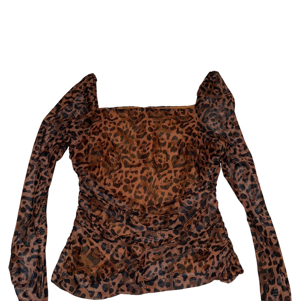 VENUS Animal Print Long Sleeve Blouse